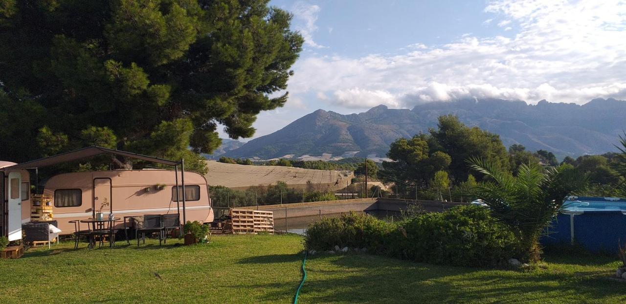 Caravana- Glamping Casa Tortuga * La Nucia