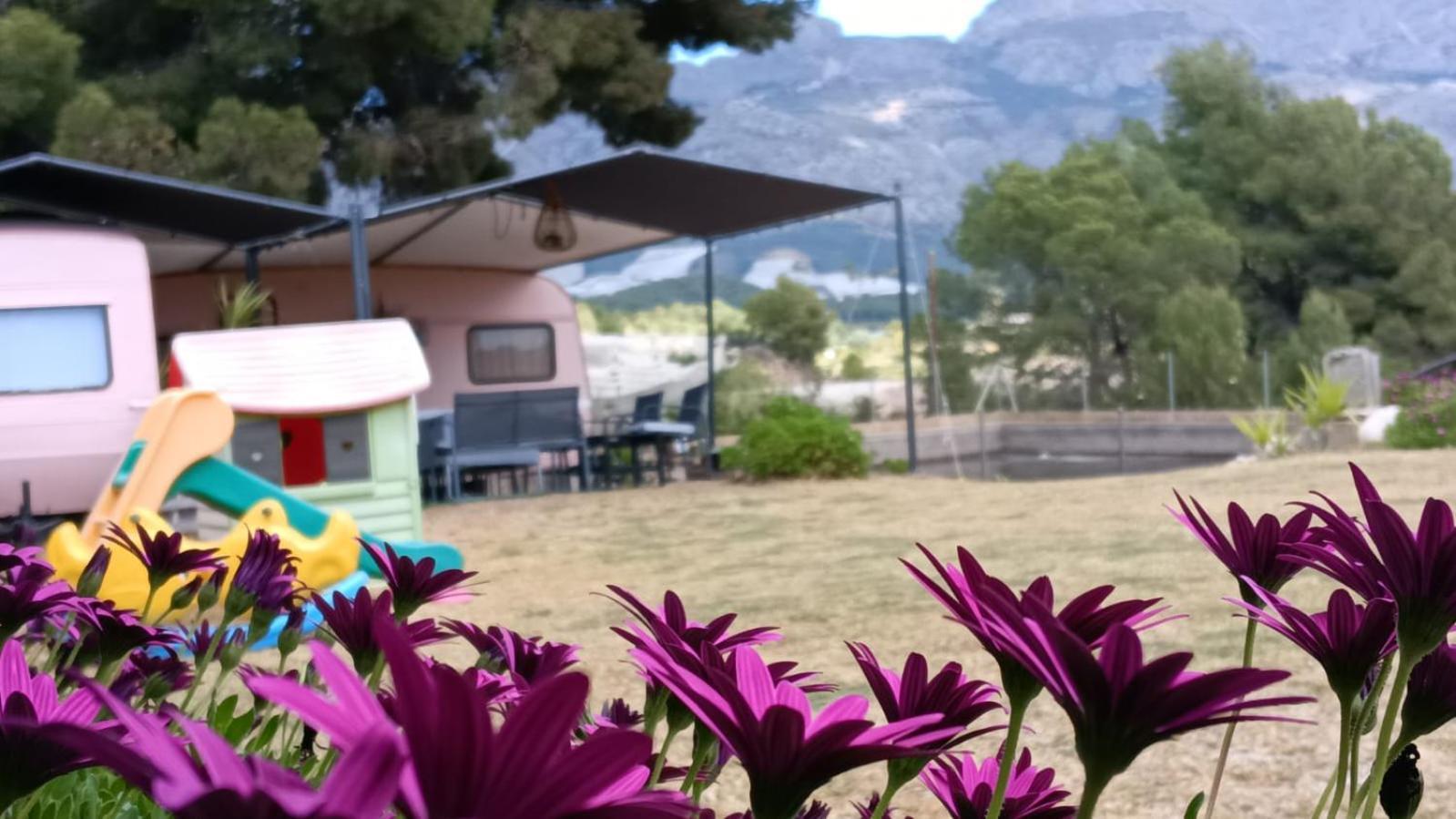 Caravana- Glamping Casa Tortuga * La Nucia